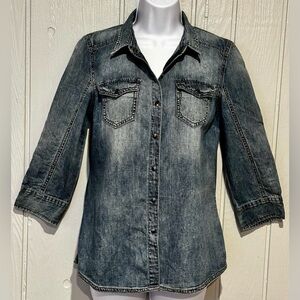 Calvin Klein Jeans Women's Denim 100% Cotton Button-Down Shirt